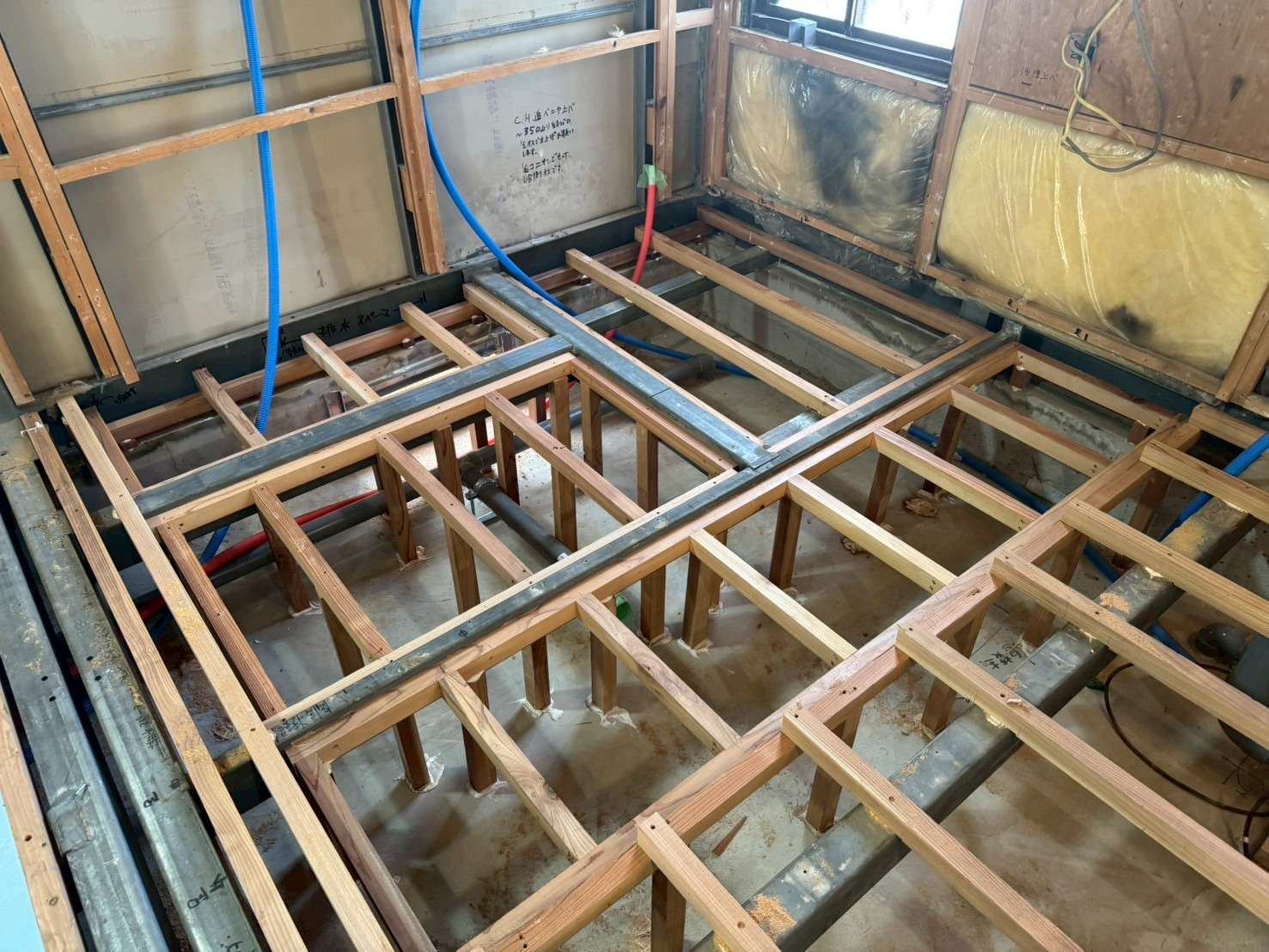 鉄骨造住宅の床根太組み工事　補助金リフォーム　習志野市